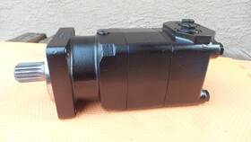 62100003 Buyers Products Hydraulic Motor 990cc Splined Shaft Salt Spreader Oem