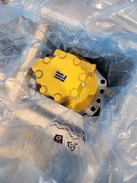 540-3864 Caterpillar Caterpiller Rm400 Hydraulic Drive Motor P/n