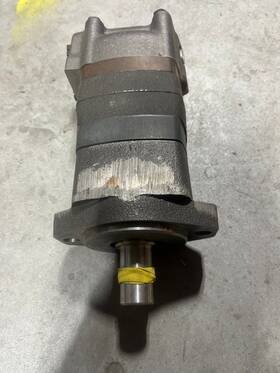 104-1675-006 Char-lynn New Hydraulic Motor