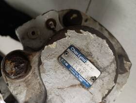 1121054-005 Char-lynn Charlynn 6000 Series Hydraulic Motor / Tapered Shaft