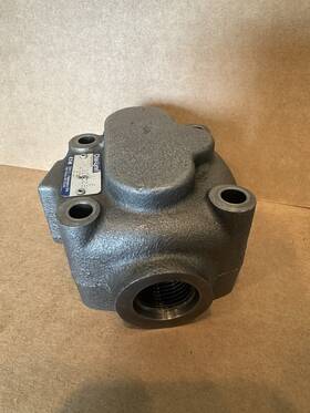 21564-002 Char-lynn Eaton Valve Housing For 2000 Series Motor