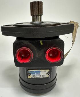 101-1704-009 Char-lynn / Eaton Hydraulic Motor 13-spline Shaft 2-bolt Flange 1/2 Inch N