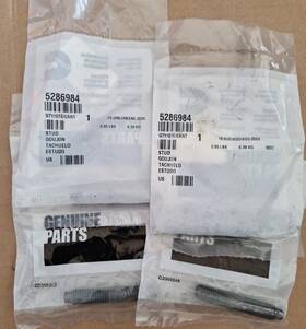 5286984 Cummins Set Of 4 Genuine Turbo Mounting Studs