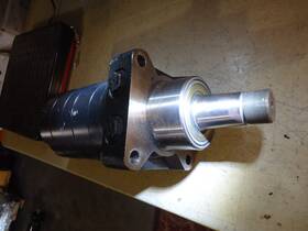 163-3542 Danfoss Toro Hydraulic Motor 4709 New