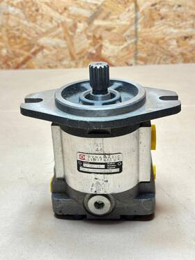 C25.0l-39279 Dynamatic Limited Hydraulic Gear Pump