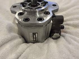 05-52261-000 Dynamatic Limited Uk 551101287200 Hydraulic Fan Motor Gillig
