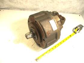11-989 Fluidgear Products Gm05 110 1h D36 Hydraulic Gear Motor Sai