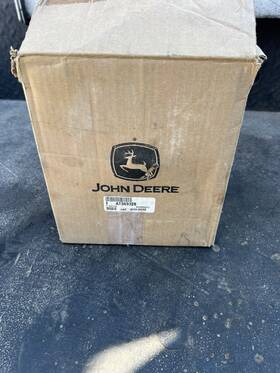 At369328 John Deere Hydraulic Fan Motor - Fits 850k