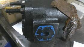 27032864 Klein New Hydraulic Motor