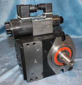 Pi-0b-87-2te0a4-8464d Nachi Brand New Pump Sa-g01-c5-d2-31 And Sa-g01-h3x-d2-31
