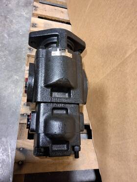 8682-984-007 Parker 7049520002 Hydraulic Pump And Valve 7048080000 13 Spline