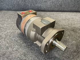 Tf0130me010aaab Parker Tf Series Hydraulic Motor 1 Inch 6b Spline Std Rotation