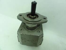 406-10-0103 Permco 186775 Old-stock Hydraulic Motor 3/4 Boss Ports