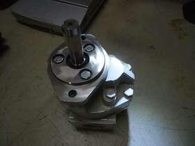 1049025-1 Solar Turbines Pump Oil 10.2 Gpm Hydraulic