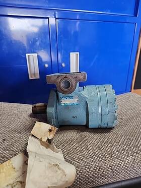 H-100ba2mxj Sumitomo Eaton Hydraulics Orbit Motor Model S-100ba2