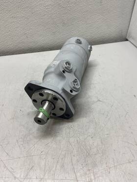 151-6467 White Hydraulic Motor 315 Displacement