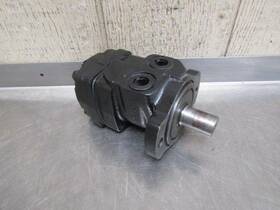 Rs06010100 White Oem Hydraulic Roller Stator Motor 6.71 Cu.in