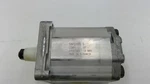 Sauer Sundstrand Hyd Pump SNP2 25 C001 New Oem. Fixed Price $300.19.
