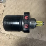 Oem Toro 104-8470 Wheel Motor For TRX-15/19/16/20/26. Fixed Price $970.38.