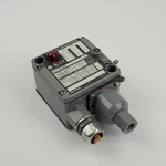Allen Bradley 836T-T252JX9 Series Pressure Control Switch, 0-75 Psi Used. Fixed Price $37.99.