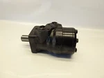 New Oem Holland / Danfoss Omr 160 Hydraulic Motor Part # 84273192 110648. Fixed Price $425.00.