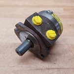 Parker 110A-036-AS-0-20 Hydraulic Orbital Motor, Series, 1" Shaft Used. Fixed Price $683.99.