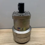 Genuine Eaton Hydraulic Pump Motor Char-lynn Charlynn 103-3381-012. Fixed Price $299.99.
