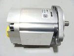 New Parker Fixed Displacement Bidirectional Hydraulic Pump Gear Motor Sae 9T. Fixed Price $139.99.