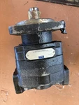 Parker Hydraulic Pump 322 5030 002. Fixed Price $800.00.