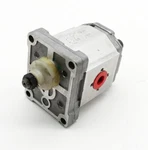 Sauer Danfoss 121.12.076.00 SKM1NN/4.3BN02FAM1C2C2NNNNN/NNNN Gear Engine -unused-. Fixed Price $289.61.