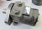 Eaton Char-lynn 101-1033-009 Genuine Oem Hydraulic Motor Series 2-BOLT. Fixed Price $250.00.