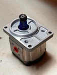 Parker 3349112291 Hydraulic Pump. Fixed Price $899.99.