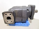 Parker Commercial Gear Pump P350A542 2-1/4" 1.225" Shaft 14-SPLINE. Fixed Price $674.95.