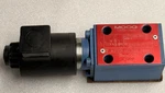 Moog Hydraulic Valve P/n: XEB17988-000-01. Fixed Price $450.00.