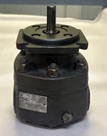 Parker HANNIFIN,M2D085X3324,HYDRAULIC Motor. Fixed Price $3500.00.
