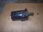 Char Lynn Eaton Hydraulic Flanged Motor 101-3359-009. Fixed Price $300.00.