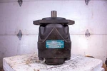 Veljan VM4SD-102-3N00-B502 Single Vane Hydraulic Motor. Fixed Price $2058.00.