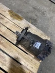 Sauer Sundstrand Hydraulic Motor 21-M3031 Great Shape!. Fixed Price $1900.00.