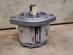 Sauer Danfoss Hydraulic Gear Pump SNP2/04 CI06 Straight Shaft W/ Keyway. Fixed Price $287.00.
