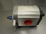 Dowty 1PL072CPSJBN Hydraulic Motor. Fixed Price $499.99.