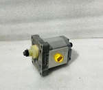 Danfoss SKM1NN/4.3BN02FAM1F3F3 Hydraulic Gear Motor. Fixed Price $399.00.