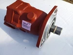 Eaton Hydraulic Motor 74318-DAS Sae 2-BOLT. Fixed Price $850.00.