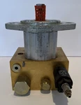 Eaton Vickers Mcd 7965 Hydraulic Fan Motor Pump Concentric Usa New Old Stock. Fixed Price $275.83.