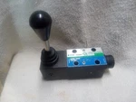 Vickers DG17V-3-6N-60 Solenoid Valve 100 Bar 1450 Psi. Fixed Price $275.00.