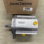 John Deere AT369328 Hydraulic Motor, Fan Drive. Fixed Price $950.00.