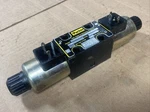 Parker D1VW4CNJWL75 Hydraulic Directional Valve 24VDC DG4V3R6CMUHM760 Fast Ship. Fixed Price $150.00.