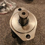 Parker TE0260AS100AAAA Hydraulic Motor Series 2-BOLT 1.5 Shaft Lsht TORQMTR2. Fixed Price $500.00.