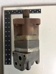 Char-lynn 2000 Series 104-1082-006 Standard Mount Hydraulic Motor. Fixed Price $400.00.