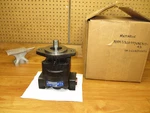 Metaris MHM330A997VNEB17-43 *new* Hydraulic Gear Motor. Fixed Price $549.75.