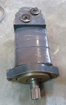 Eaton AT455739 John Deere Tractor Hydraulic Gear Motor (160-J6). Fixed Price $750.50.